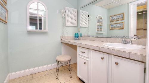 Sea Breeze By Teeming Vacation Rentals