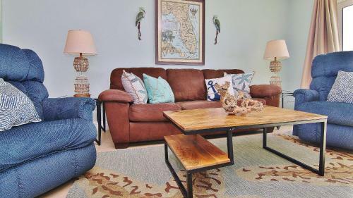 Sea Breeze By Teeming Vacation Rentals