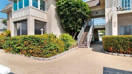 Apartamento Pointe Capri By Teeming Vacation Rentals