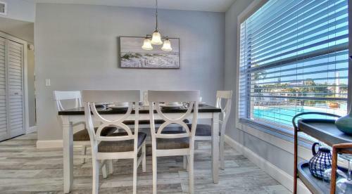 Apartamento Pointe Capri By Teeming Vacation Rentals