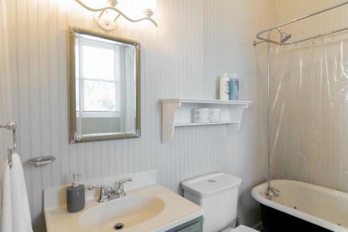 Mighty Mildred- Historic-walkable-mins To Riverwalk