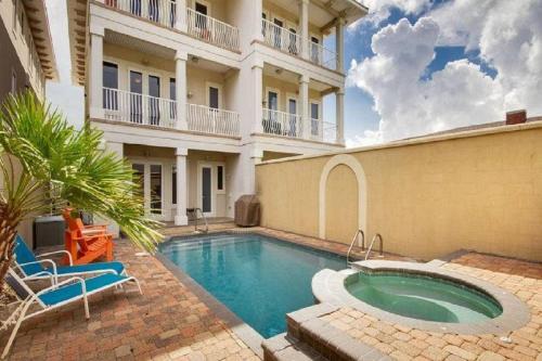 Villa Shell-a-bration - Beautiful Home With Private Pool & Hot Tub!