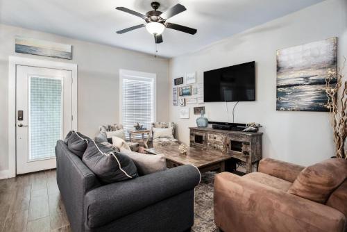 Seabreeze - New Construction - Short Walk To The Beach! Beachy Beautiful!