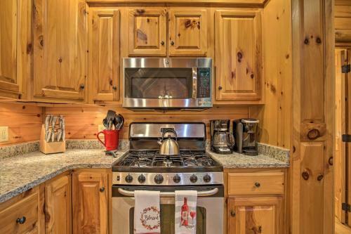 Luxe Blue Ridge Cabin Chasing Dreams With Hot Tub