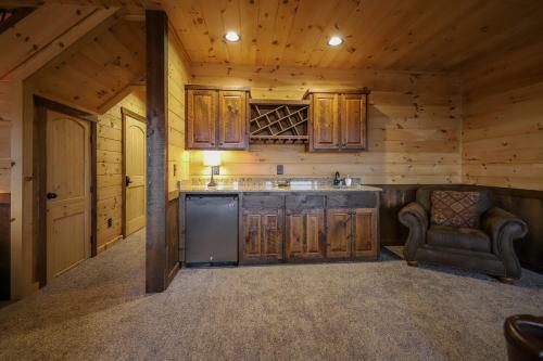 Roxy's Mountain Retreat