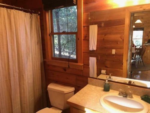New Log Cabin Hibernation With Mountain Views