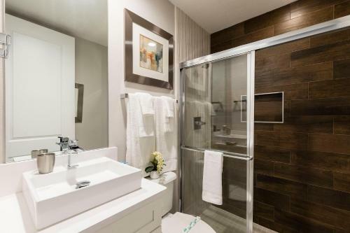 Hotel Summerville Resort 4 Bedrooms Villa