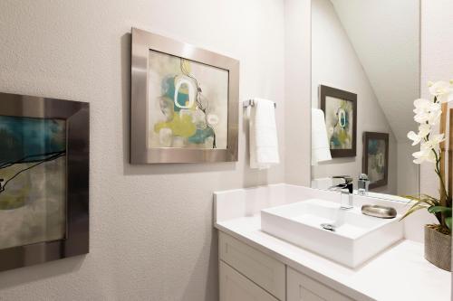 Hotel Summerville Resort 4 Bedrooms Villa