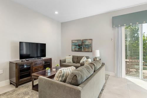 Hotel Summerville Resort 4 Bedrooms Villa