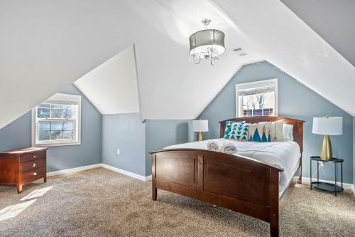 Cozy Stays Off Cascade