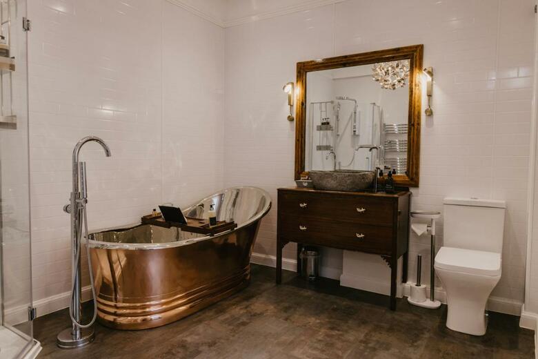 Atholl Arms Hotel