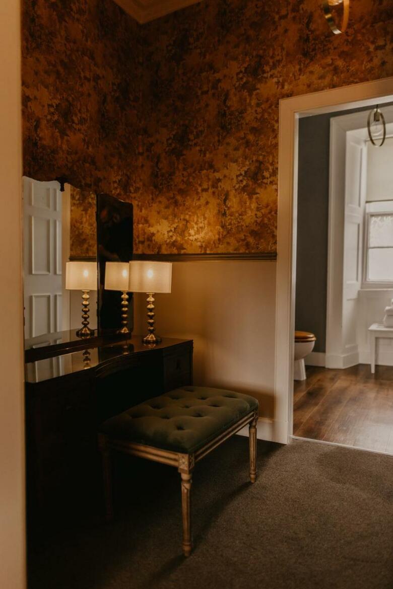 Atholl Arms Hotel