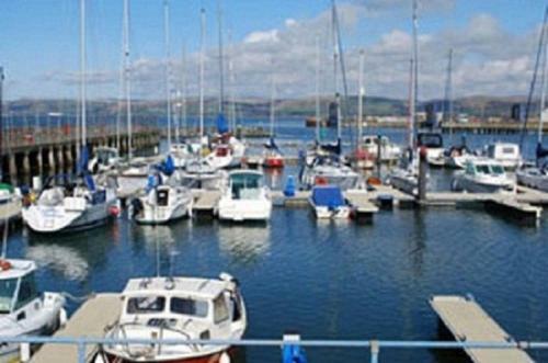 Bed & Breakfast Marine House