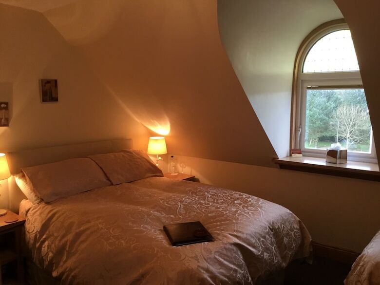 Hostal Lakeview Guest House