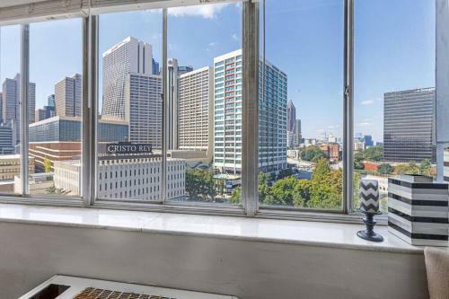 Apartamento 1001 Free Parking, 2 Bd, Modern Dtw, Great Wifi