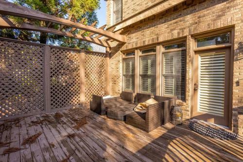 Beautiful 5br 5ba With Hot Tub In Sandy Springs