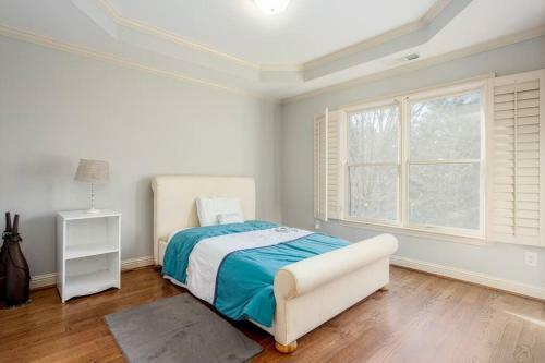 Beautiful 5br 5ba With Hot Tub In Sandy Springs