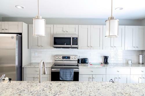 Newly Renovated Hidden Gem