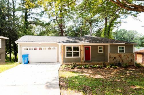 Newly Renovated Hidden Gem