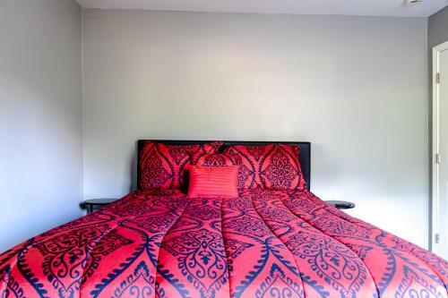 Newly Renovated Hidden Gem