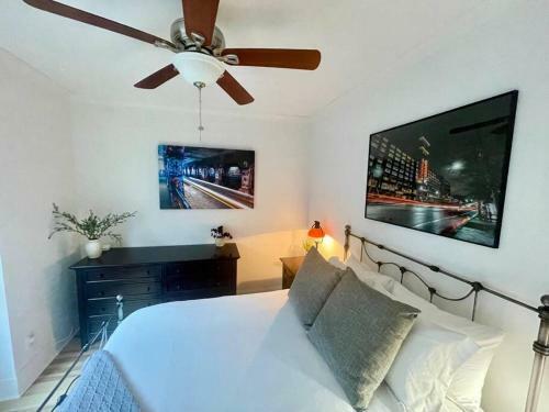 Modern 4br 2ba Home W/ Porch Swing - Walk&bike Atl
