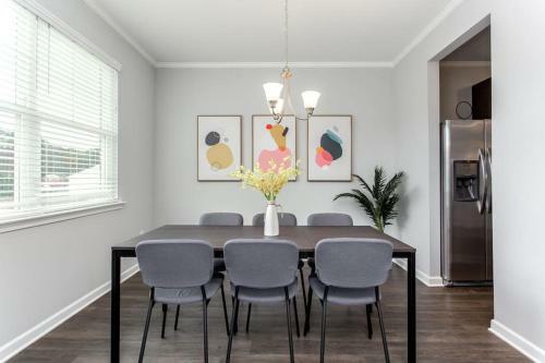 Beautiful Decor New Construction Near Airport 5min