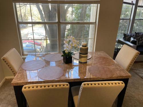 Apartamento Elegant Luxurious 2br Suite