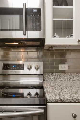 Rare 2bed 2bath Condo In Downtown Atlanta Sleeps 6