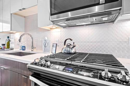 Apartamento Contemporary And Centrally Located In **buckhead**