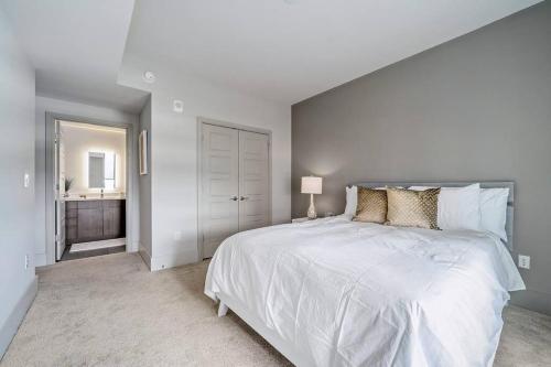 Apartamento Contemporary And Centrally Located In **buckhead**
