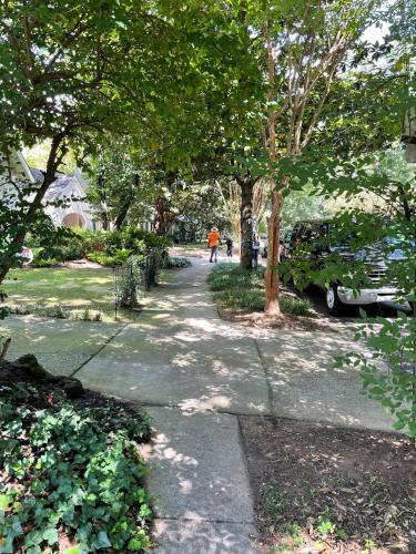 Apartamento Studio2zero Peaceful Off Peachtree Modern Studio