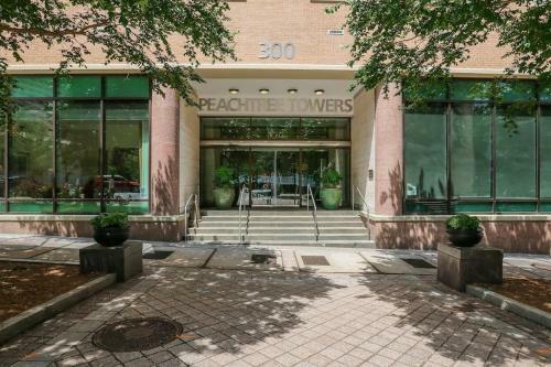 Put Your Feet Up 1bed 1 Bath Condo Downtown Atl