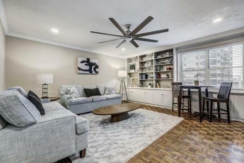 Put Your Feet Up 1bed 1 Bath Condo Downtown Atl
