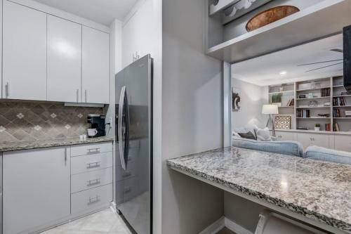 Put Your Feet Up 1bed 1 Bath Condo Downtown Atl