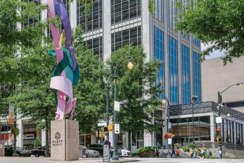 Put Your Feet Up 1bed 1 Bath Condo Downtown Atl