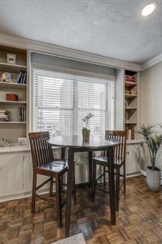 Put Your Feet Up 1bed 1 Bath Condo Downtown Atl