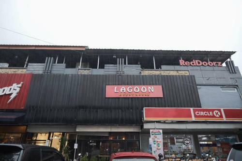 Hotel Lagoon Residence Near Kebun Raya