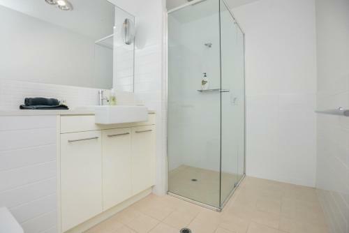 Luxury Beachfront Apartment At The Breeze - Free Wifi