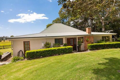 Katandra Homestead: Old World Charm On Wallis Lake