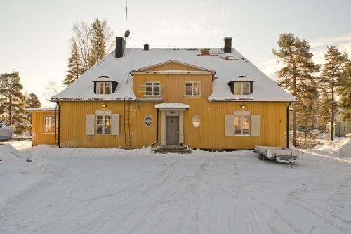 Big And Beautiful 10br Villa 10 Min From Northvolt Perfect For Workers