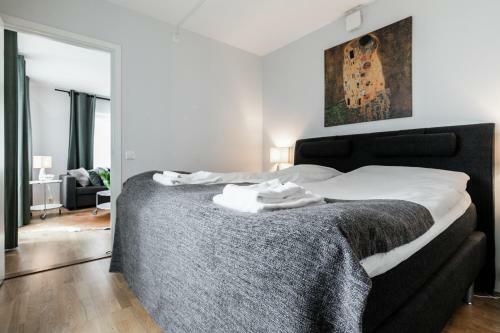 New Apartment By Beach