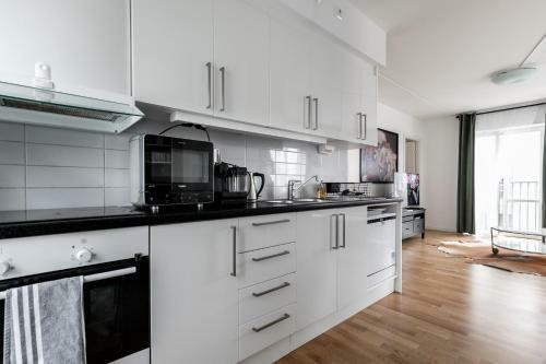 New Apartment By Beach