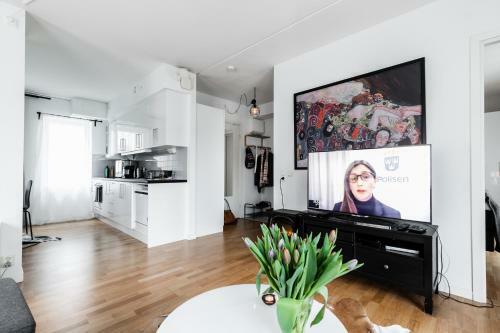 New Apartment By Beach
