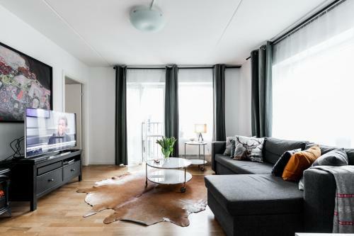 New Apartment By Beach