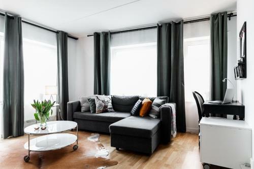 New Apartment By Beach