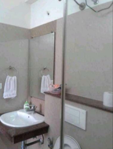 Hostal National Caretakers Guest House