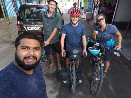 Atathi Niwas Guest House For Backpackers And Travellers