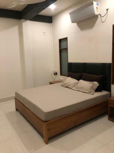 Hostal Dakini House