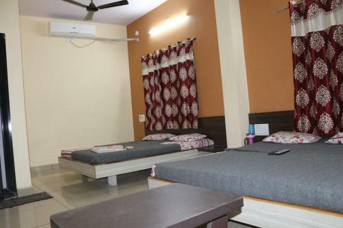 Hotel Laxmi Sadan