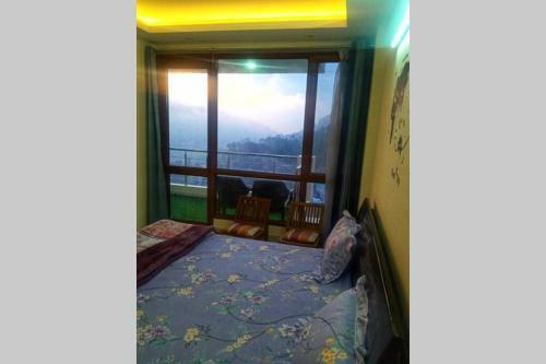 Entire Apartment , Near Kasauli Nature View